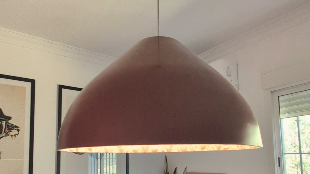 How big should a pendant lamp be?